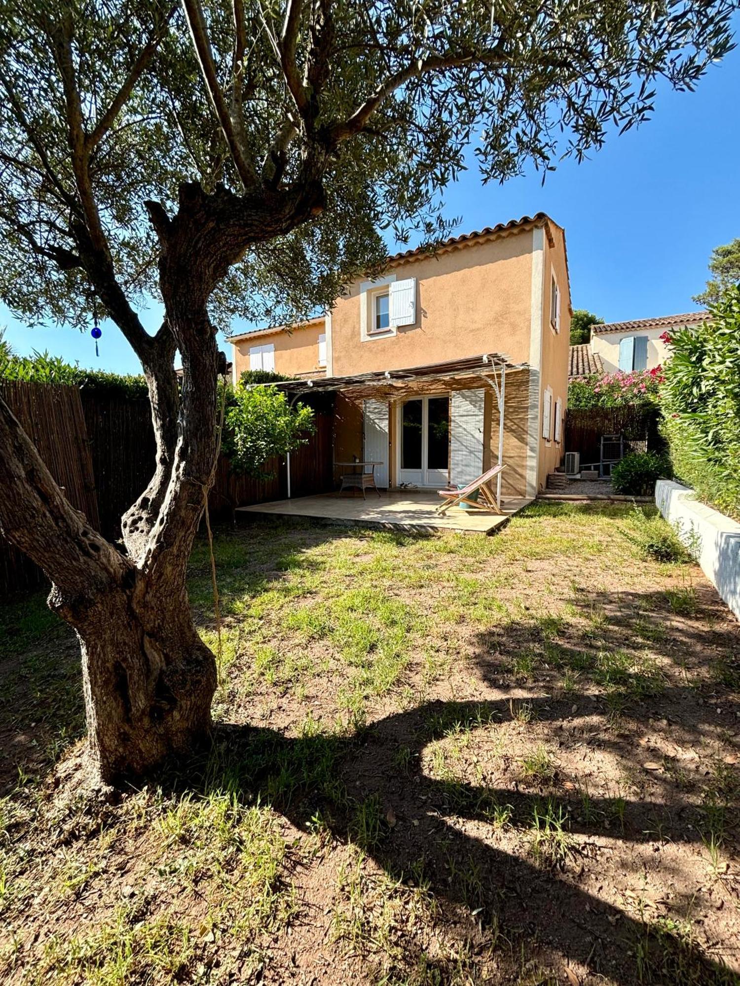 Bastidon Paisible Dans Residence Avec Piscine Fréjus Exteriér fotografie