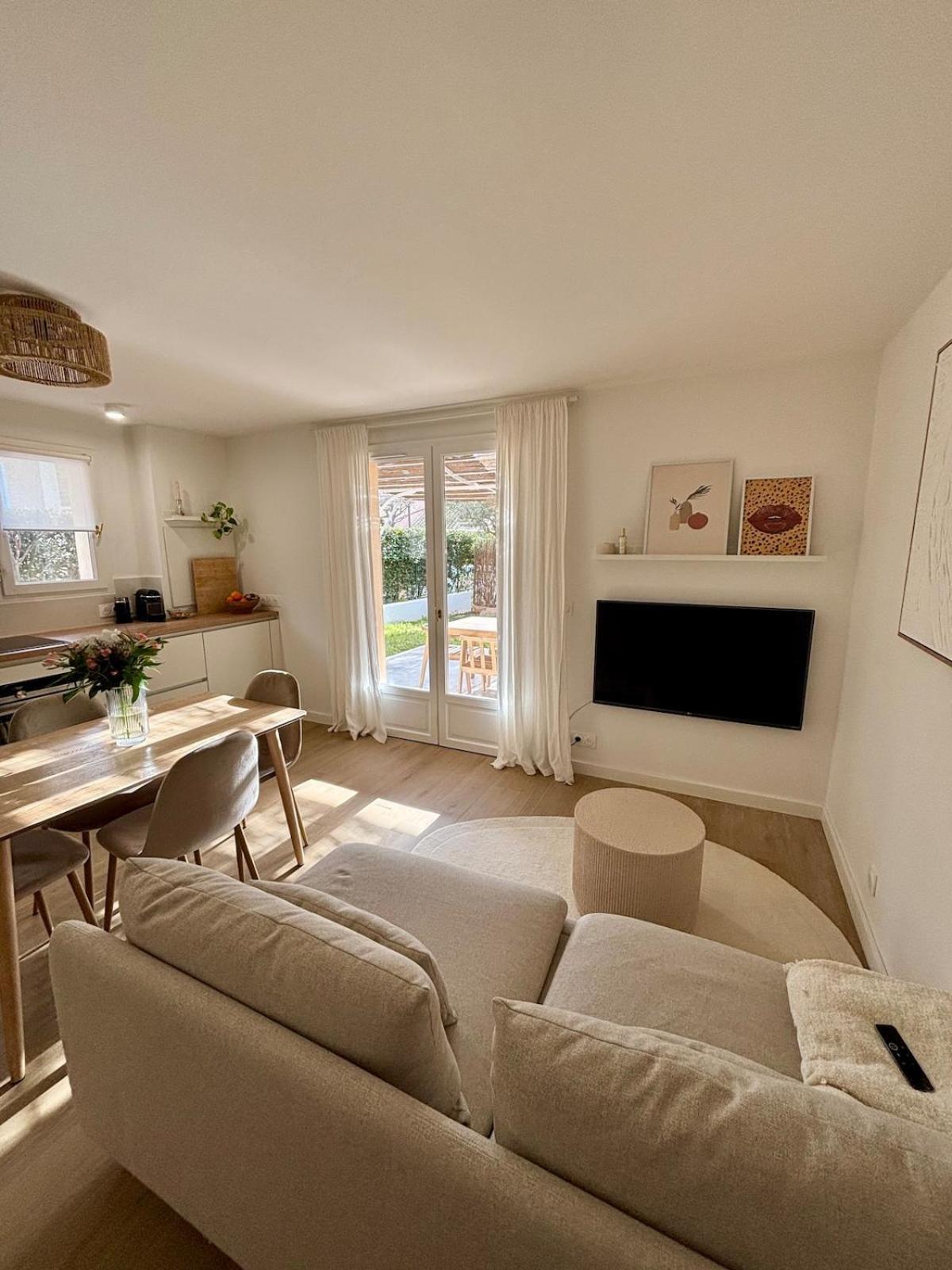 Bastidon Paisible Dans Residence Avec Piscine Fréjus Exteriér fotografie